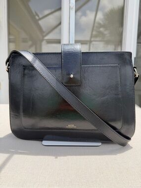 A.P.C. Albane Black Smooth Leather Crossbody Messenger Shoulder Bag